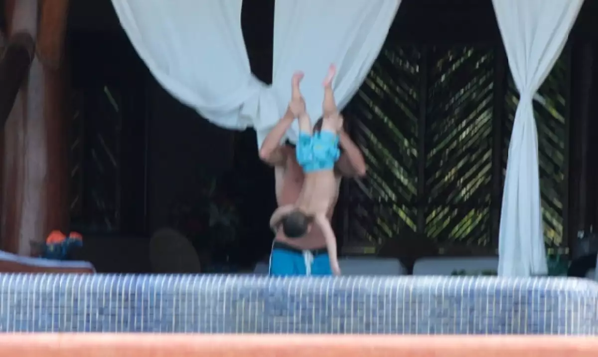 Trawick se leva muy bien con los hijos de Britney. Aquí jugando con Sean.