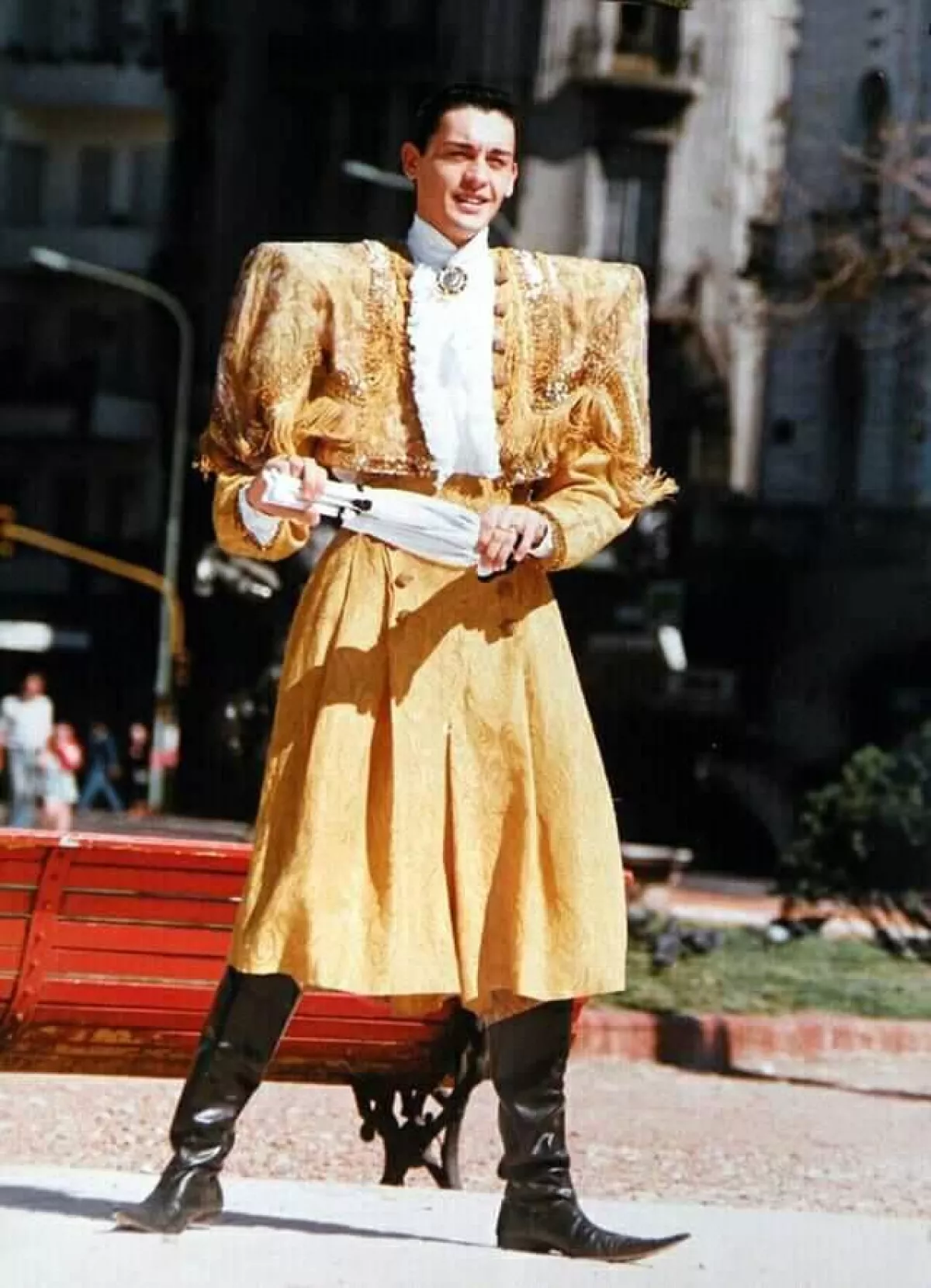MANOLO ARJONA LOCOMIA LOCO MIA #Manoloarjona #Locomia (1).jpeg