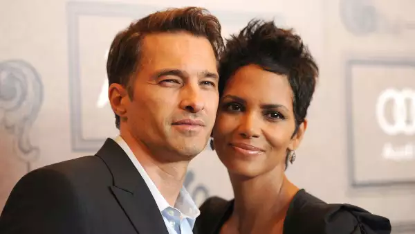 Variety's 4th Annual Power Of Women Event Presented By Lifetime - Red Carpet