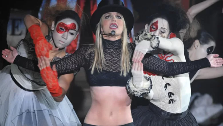 Llega a la sexta posición con 64 millones de dólares. La cantante cumple más de 10 de carrera y planea una nueva producción a estrenarse antes finalizar el año.