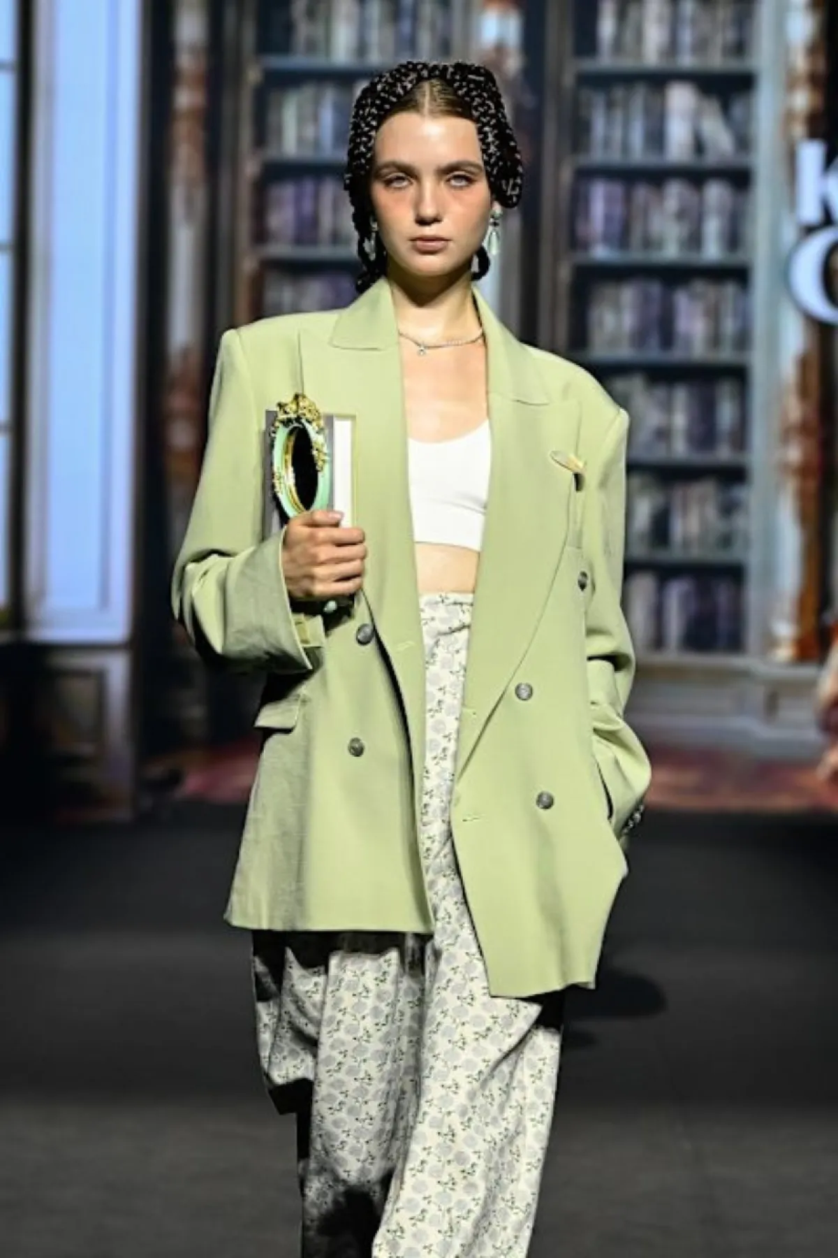 Verde O x Kwak Hyun Joo.jpg