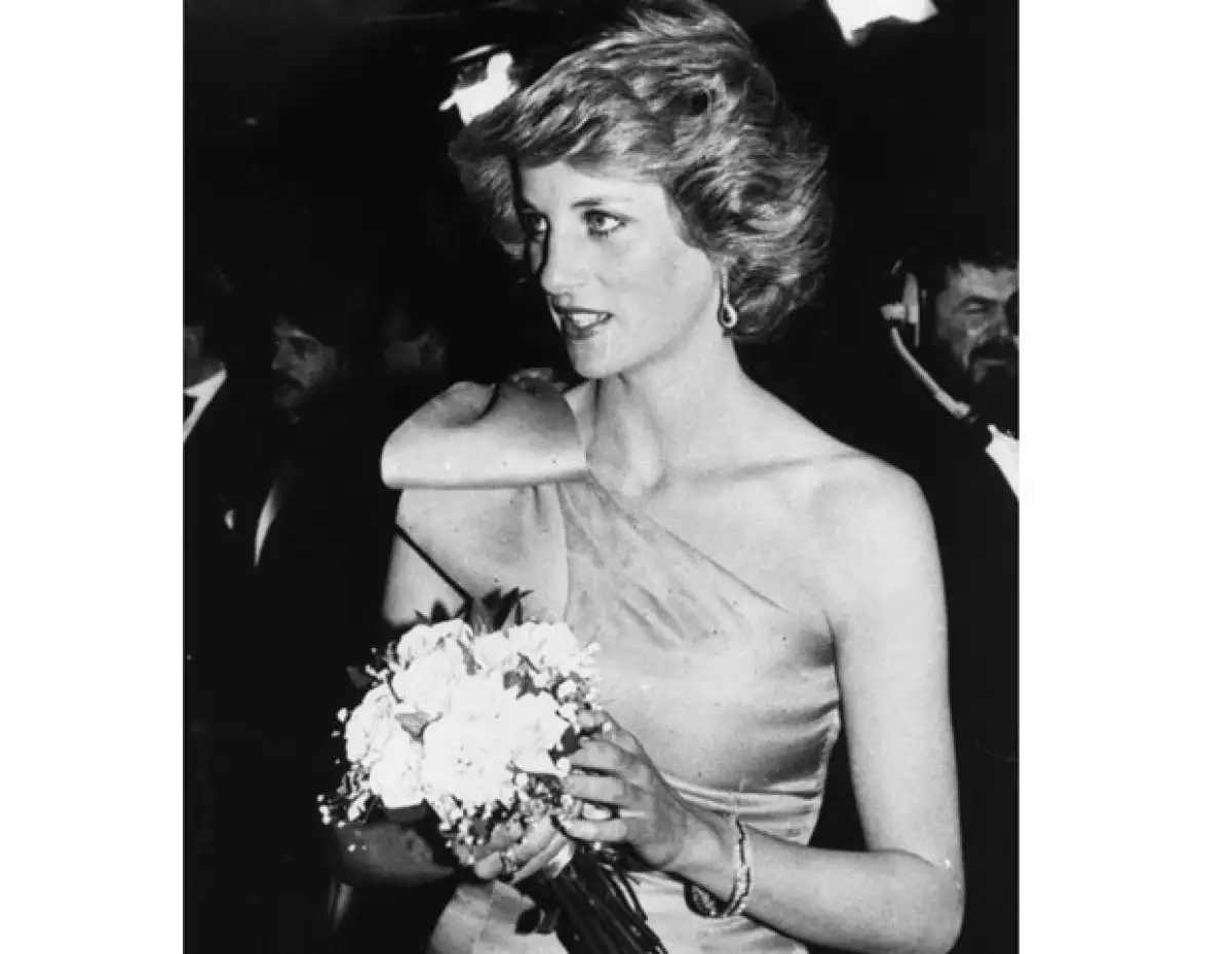 La princesa Diana aceptó que sufrío de bulimia.