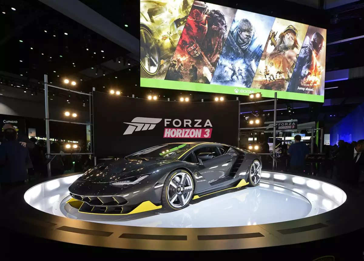 E3