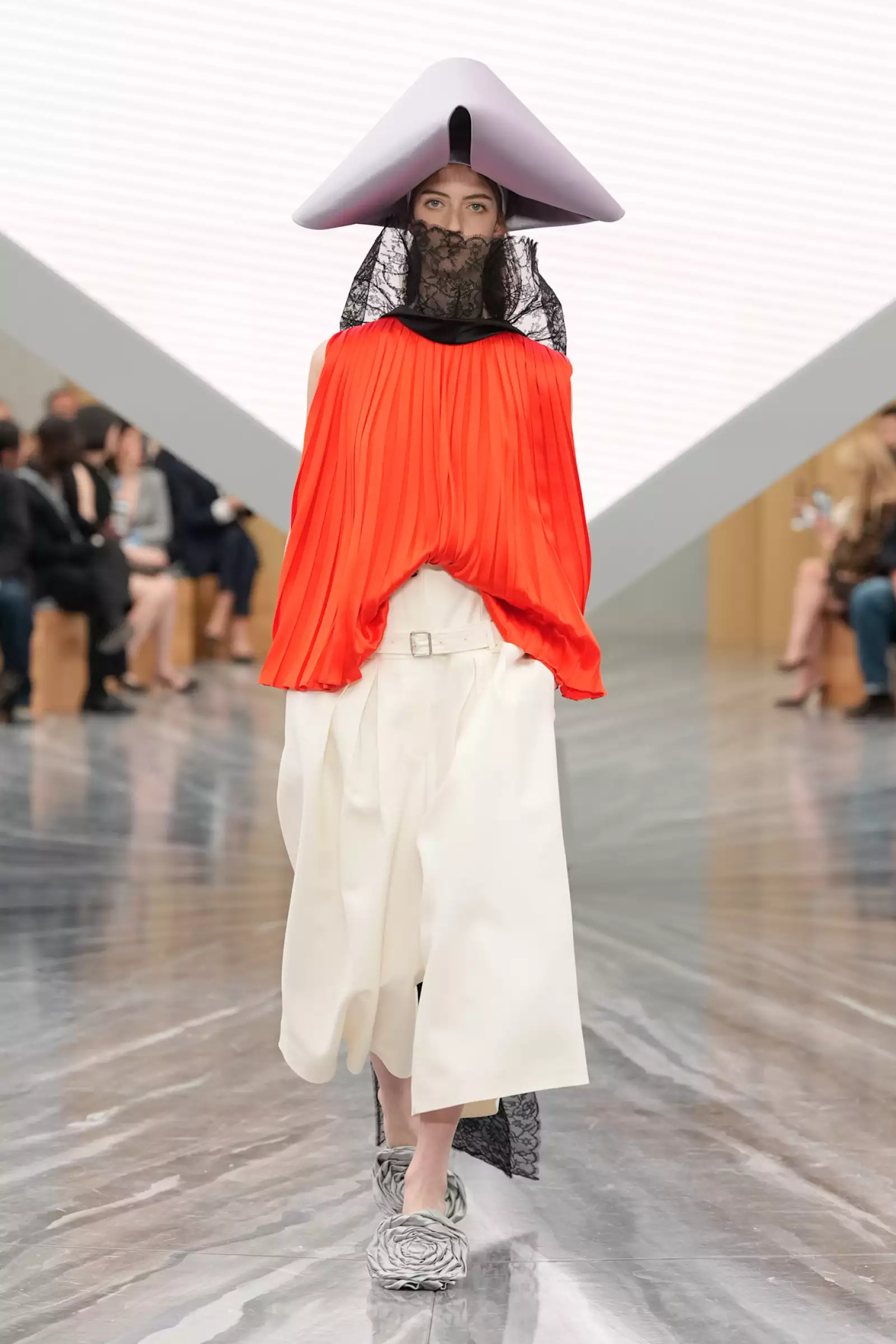 Christian Dior S26 008.jpg