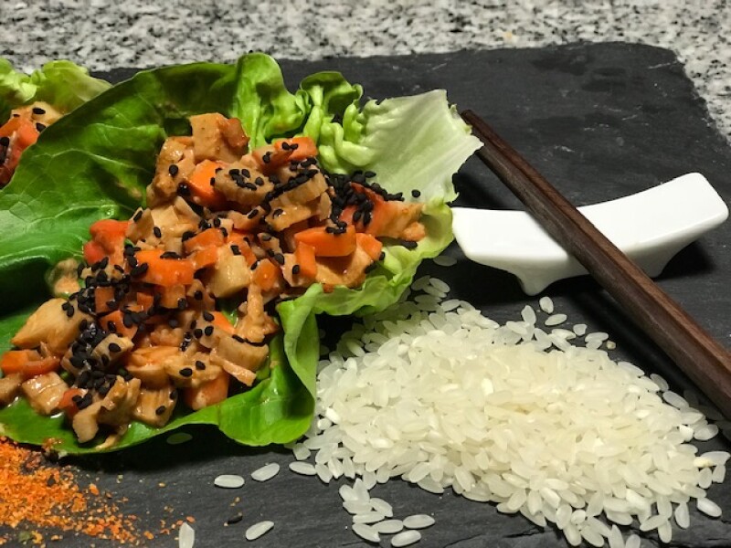 Taquitos de lechuga y surimi