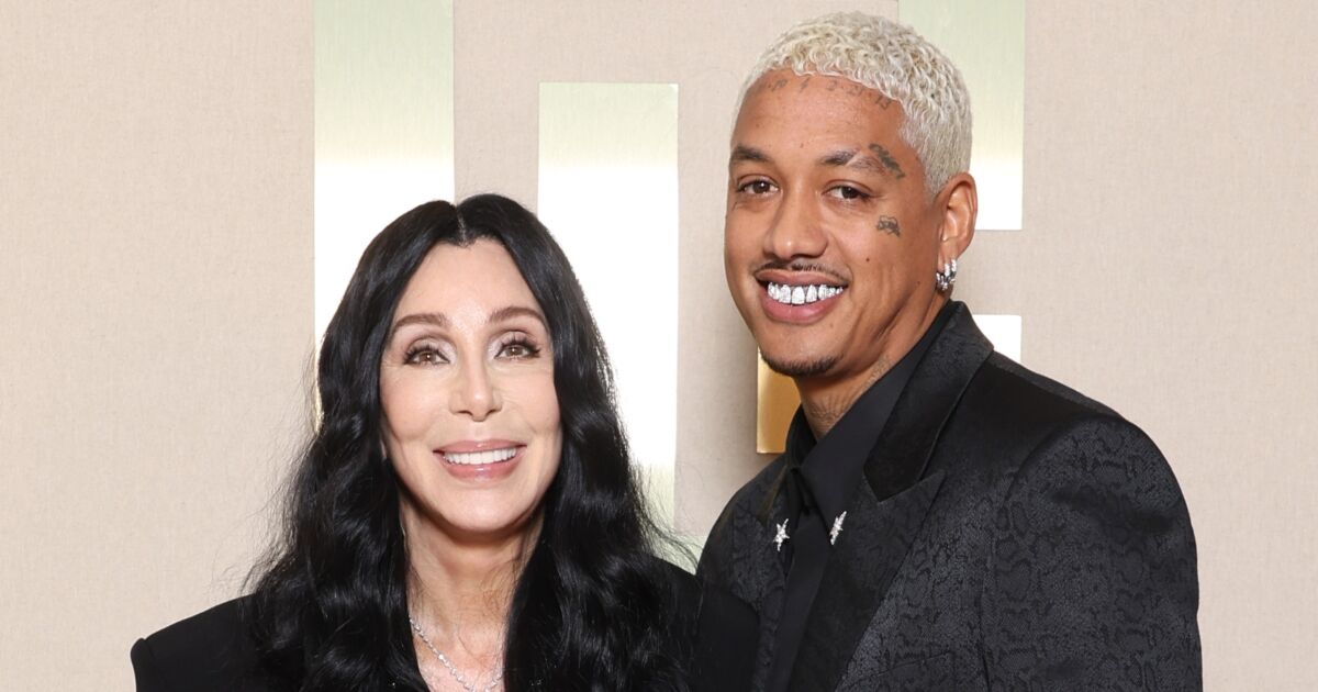 Cher confesses why she dates younger men: “The rest are dead”