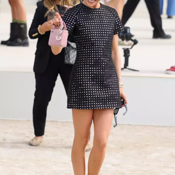 Christian Dior : Outside Arrivals - Paris Fashion Week - Womenswear Spring/Summer 2024