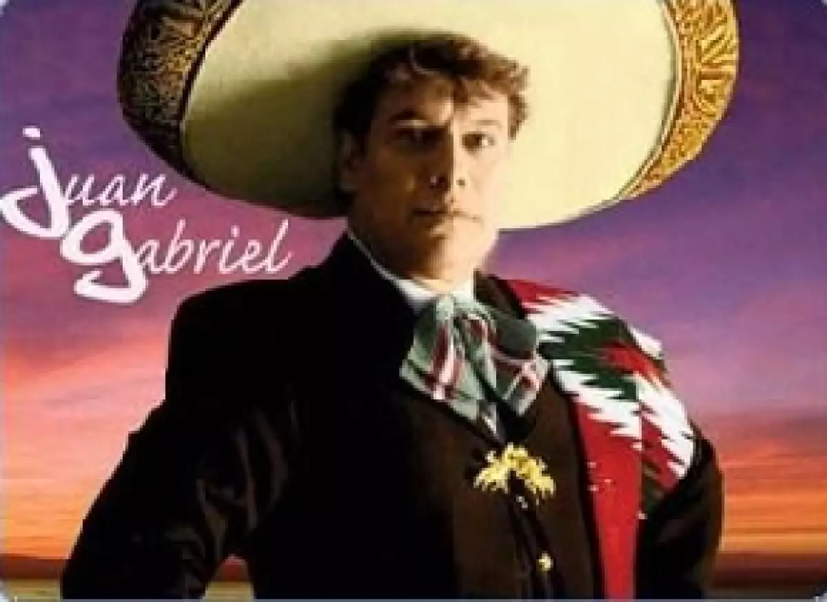 Su producción discográfica será homónimo y estará a la venta a partir del 4 de mayo. El primer sencillo  `¿Por qué me haces llorar?´ podrá escucharse en la radio a partir del 8 de marzo.