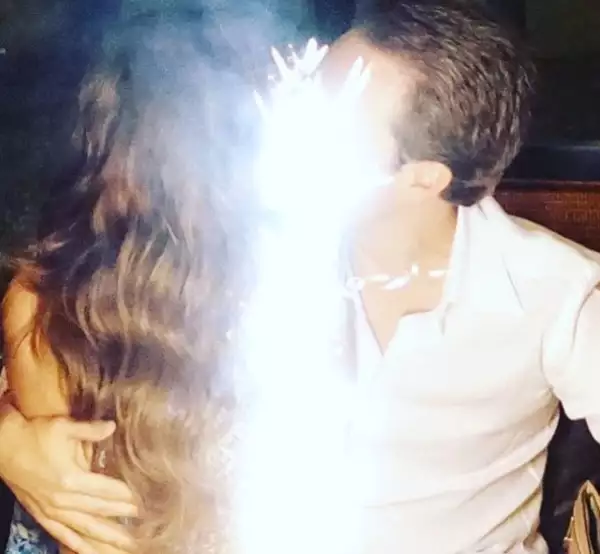 La cantante festejó junto a su esposo, Manuel Velasco.