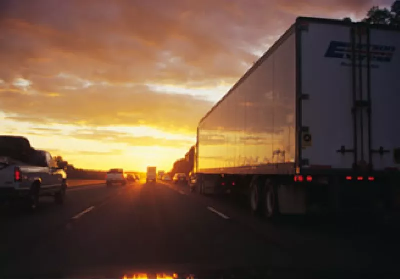 Las sanciones de México por el cierre a los camiones en EU pesan sobre diversos sectores en EU. (Foto: Jupiter Images)