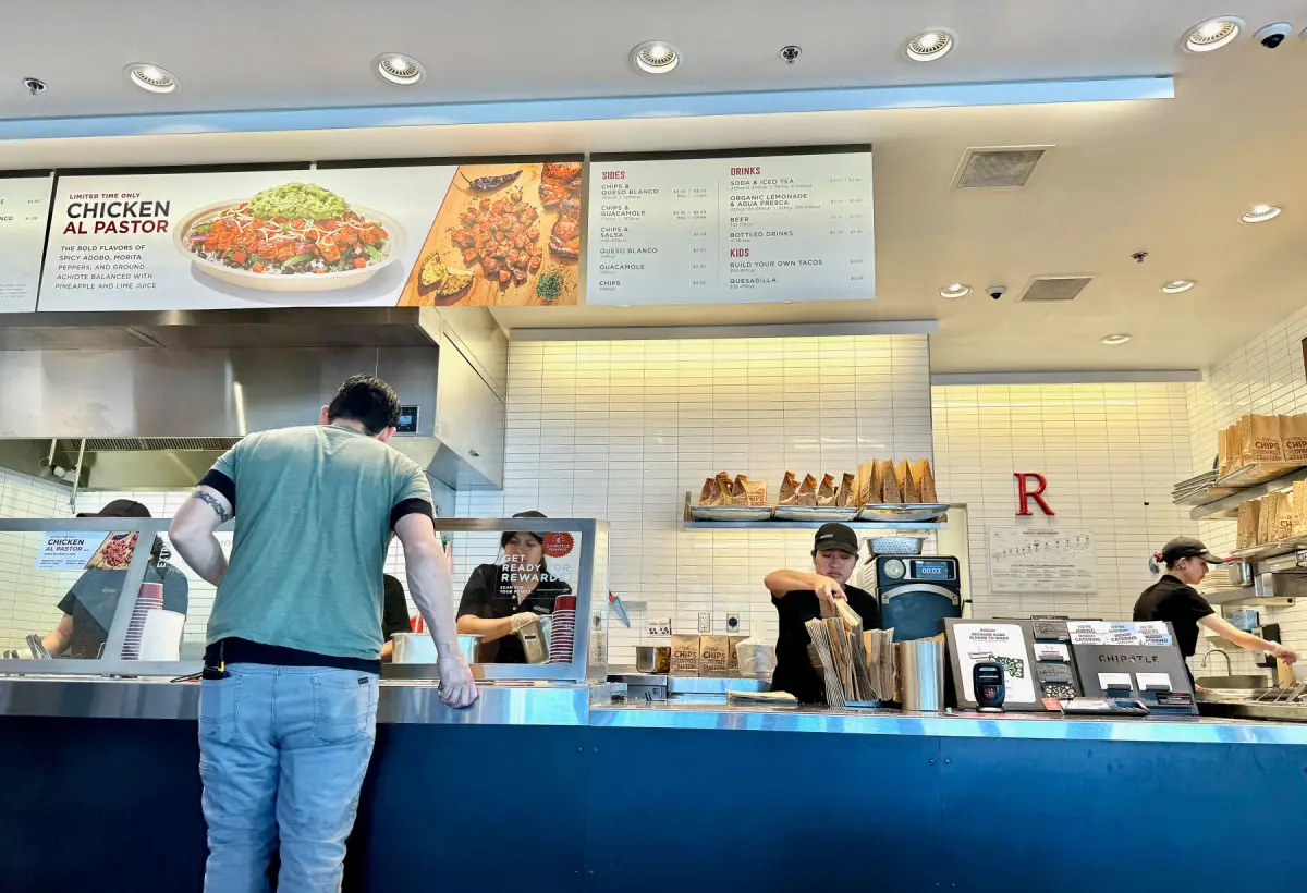Después de la debacle de Taco Bell, Chipotle busca tener éxito en el mercado mexicano y quiere evitar estos errores
