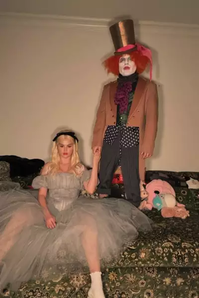 Selena Gómez y Benny Blanco disfrazados