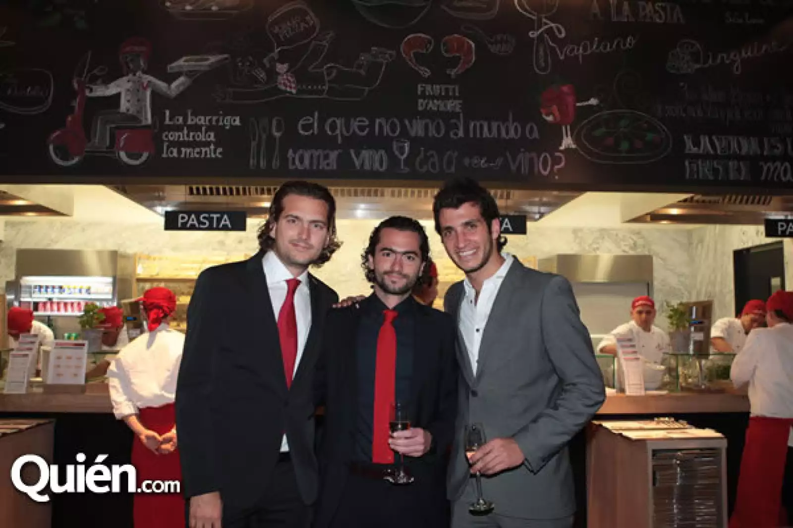 Jonathan Askenazi,Daniel Askenazi,Alfonso Casab