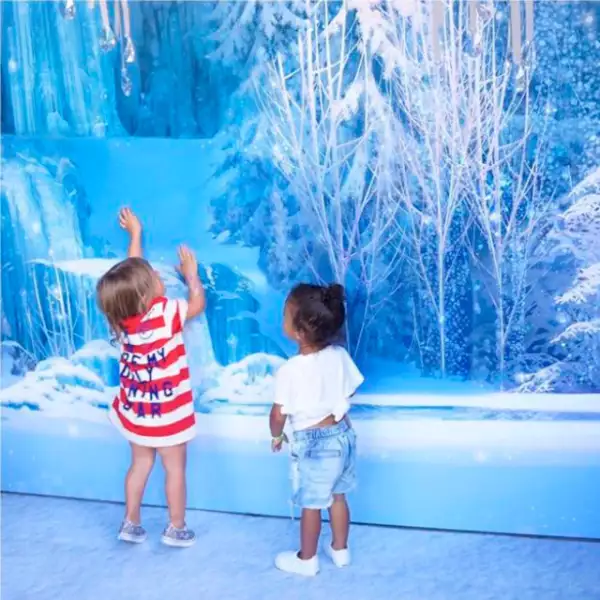 Penelope y North han descubierto el mundo juntas.