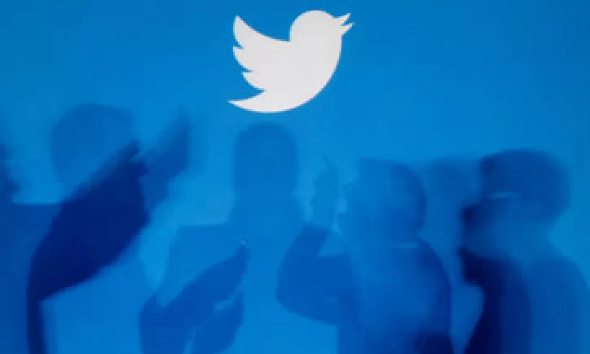 Los analistas creen que Twitter puede potenciar su negocio publicitario ofreciendo sus servicios a pequeñas empresas. (Foto: Especial)