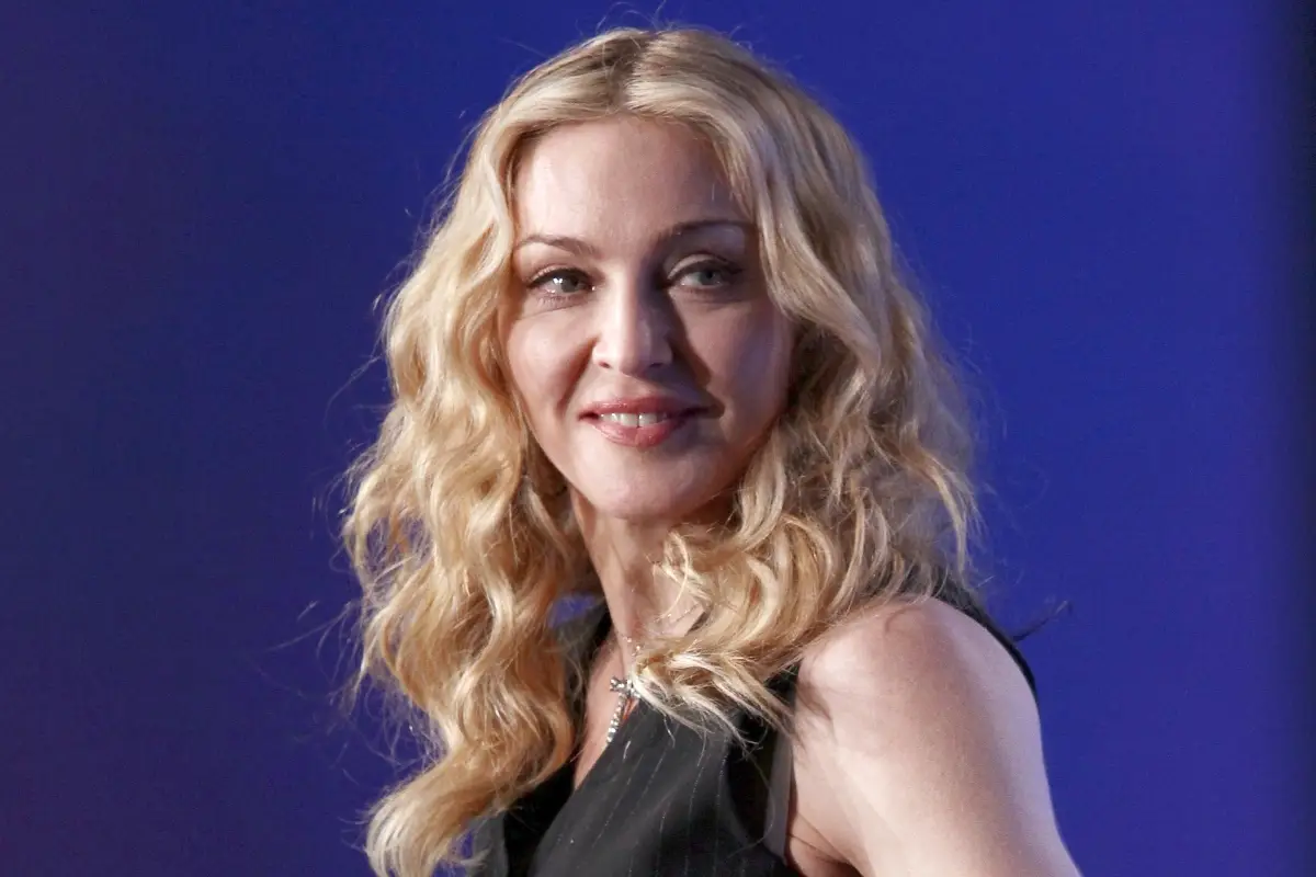 madonna (1).jpg