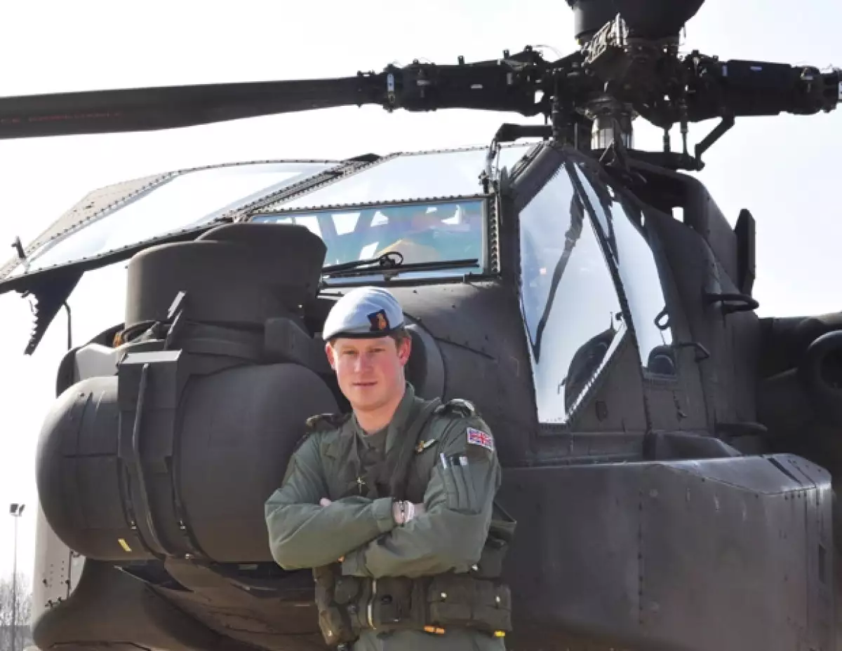 El príncipe Harry ha tenido muchos escándalos; desde golpear a fotógrafos, hasta supuestos romances.