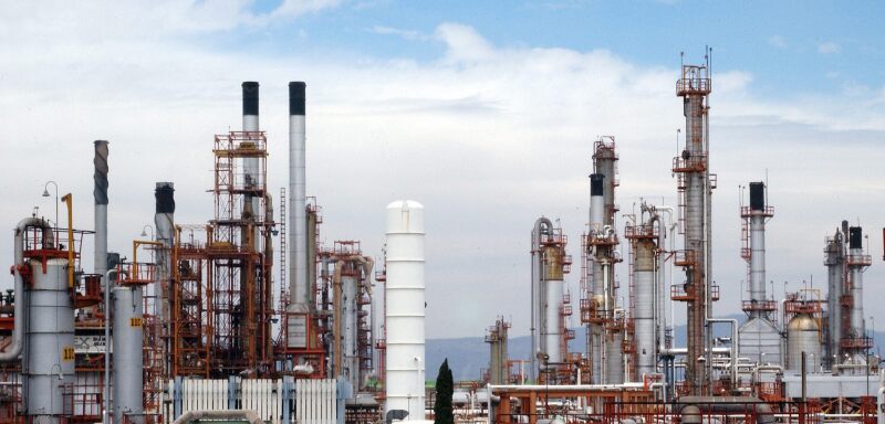 El petróleo mexicano terminó la semana con un crecimiento del 0.50%.