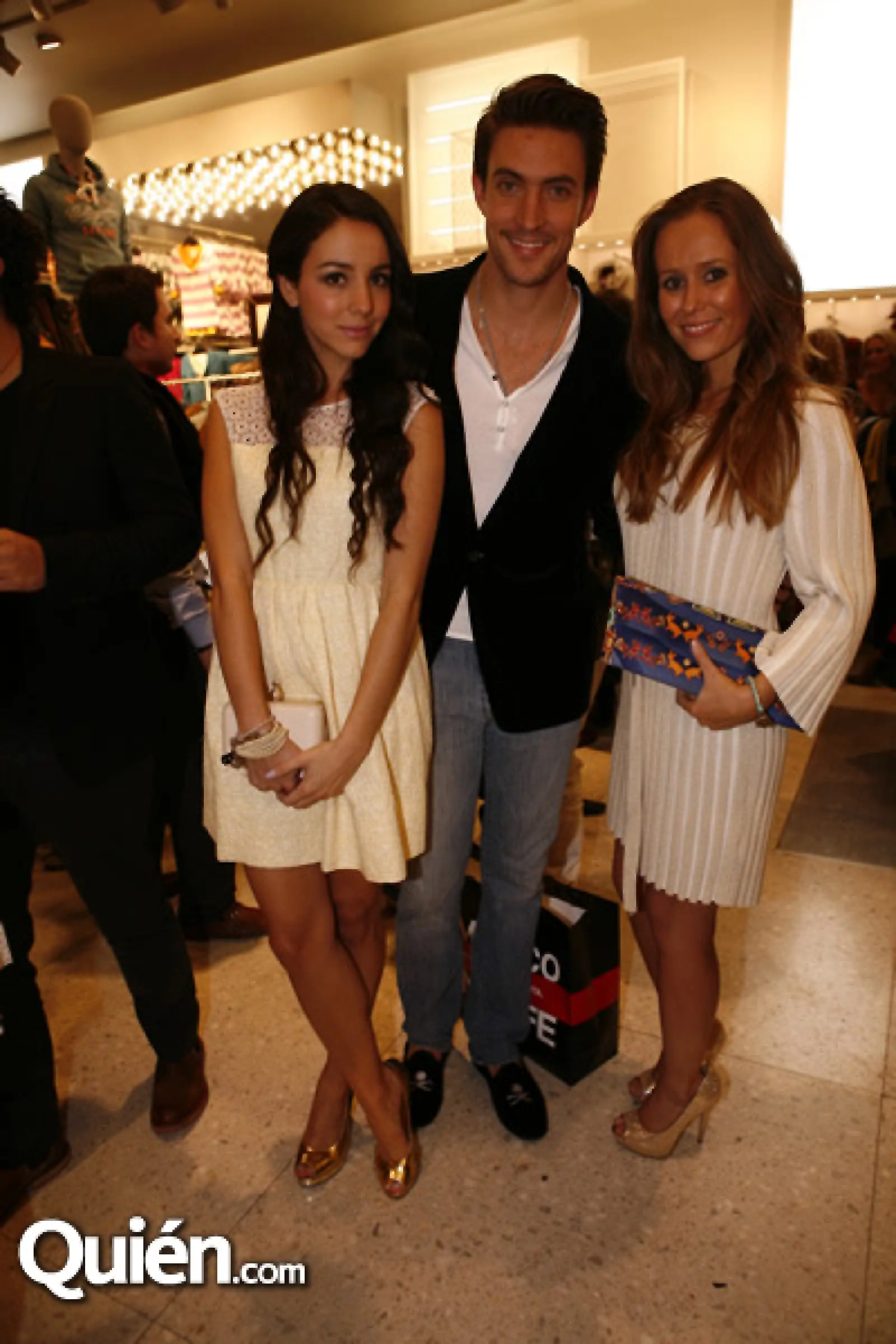 Chantal Torre,Francisco Bernaud,Nuria Díaz Mazó