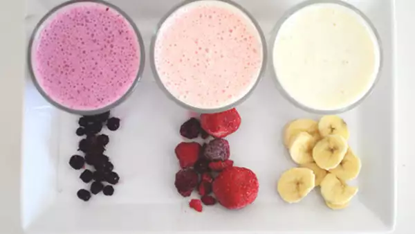 Smoothie de plátano, y fresas