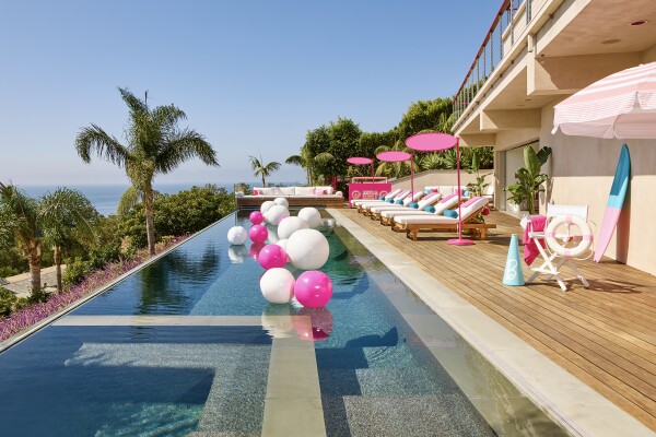 barbie-airbnb.jpg