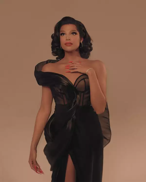 valentina-es-portada-de-elle-mexico-2.jpg
