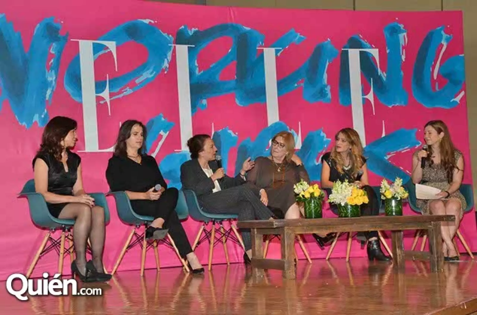 Magdalena Ferrera,Karen Ovseyevitz Nora Villafuerta,MaryPaz Ocejo,Fernanda Rosas y Laura Corral.