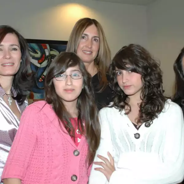 Presentación colchón Selther Lorena Ochoa