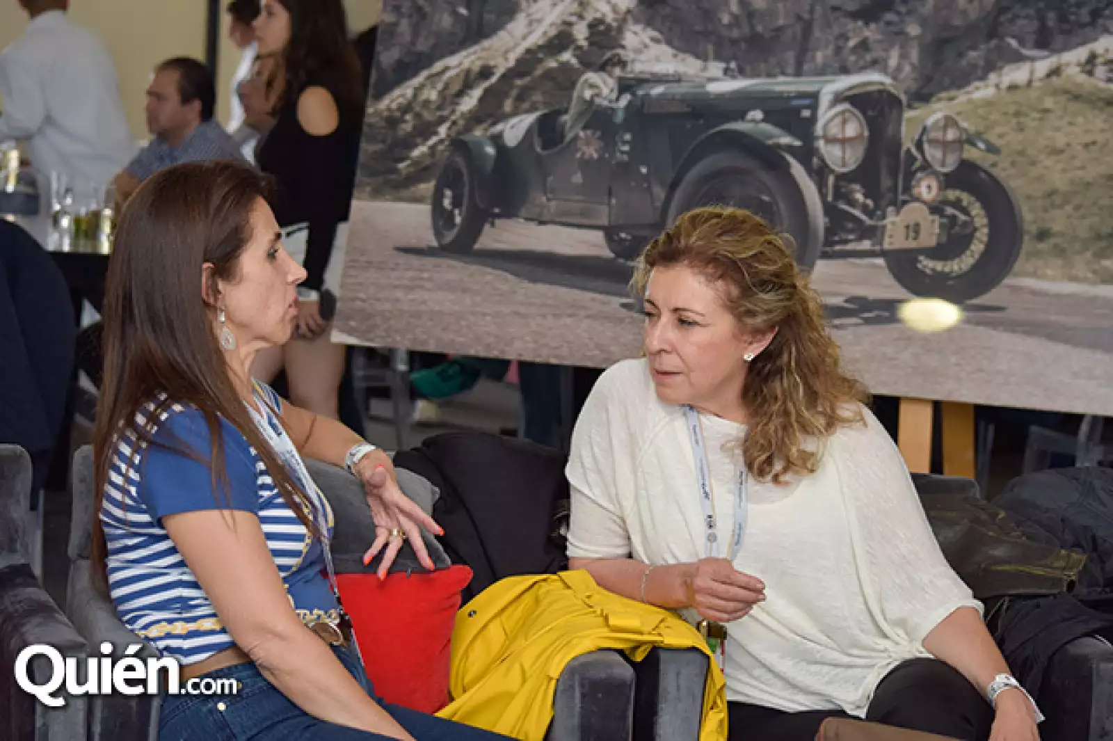 Lupita Quinzaños y Margarita Azcarate