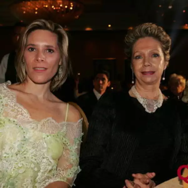 Dominique Bertelot, Alma Bahnser