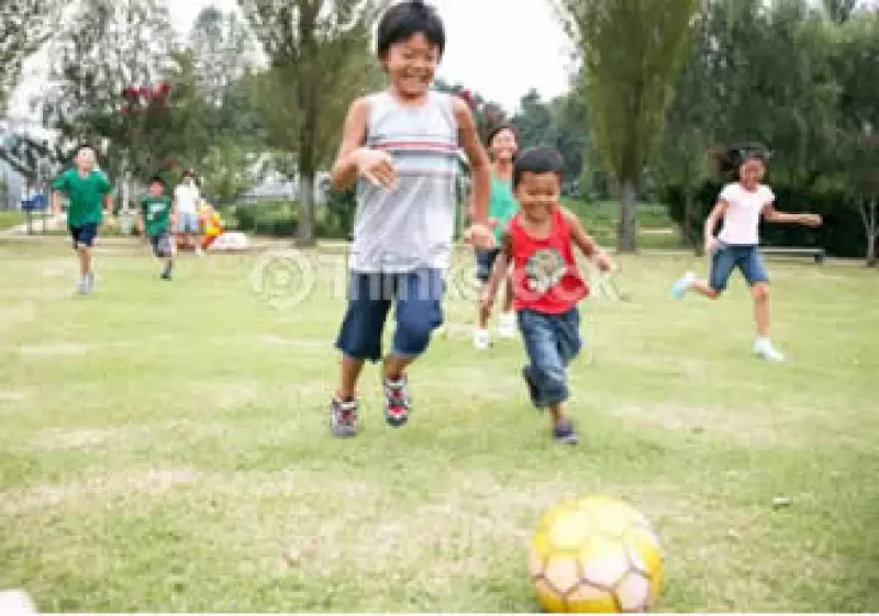 Un estudio dentro de la Liga de Futbol Australiano reveló que el 58% de sus jugadores nació entre diciembre y enero. (Foto: Jupiter Images)