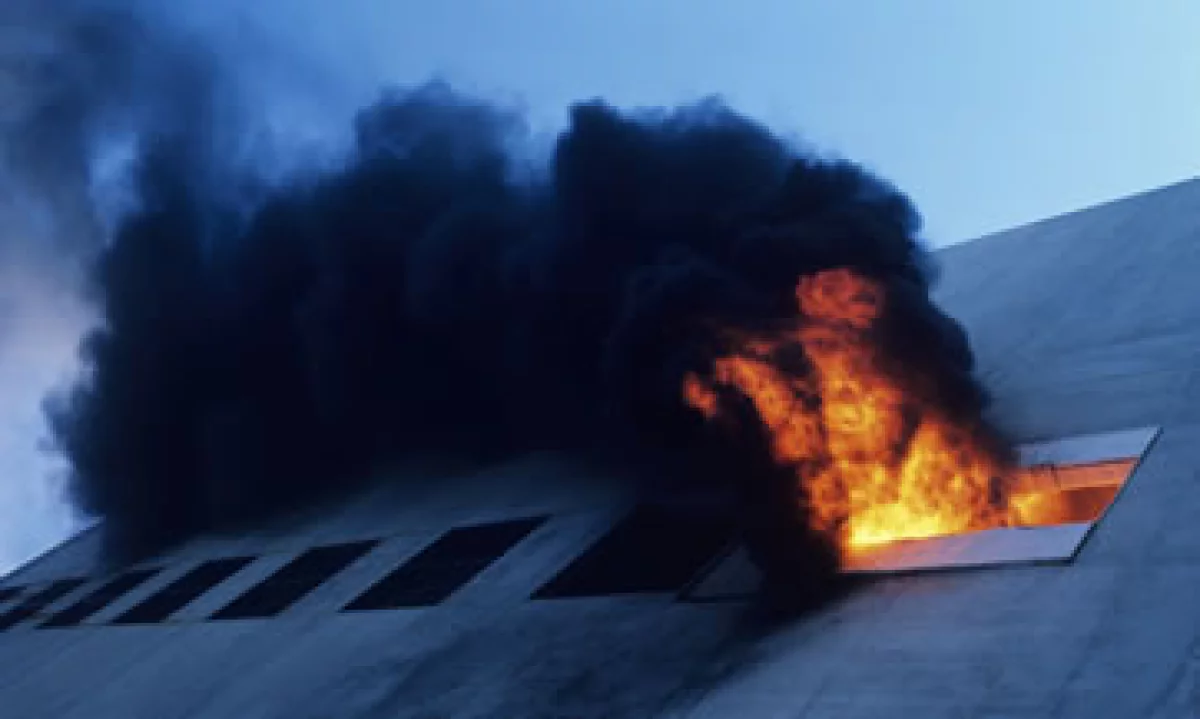 Una empresa debe planificar qué hacer antes de cualquier desastre como un incendio. (Foto: Thinkstock)
