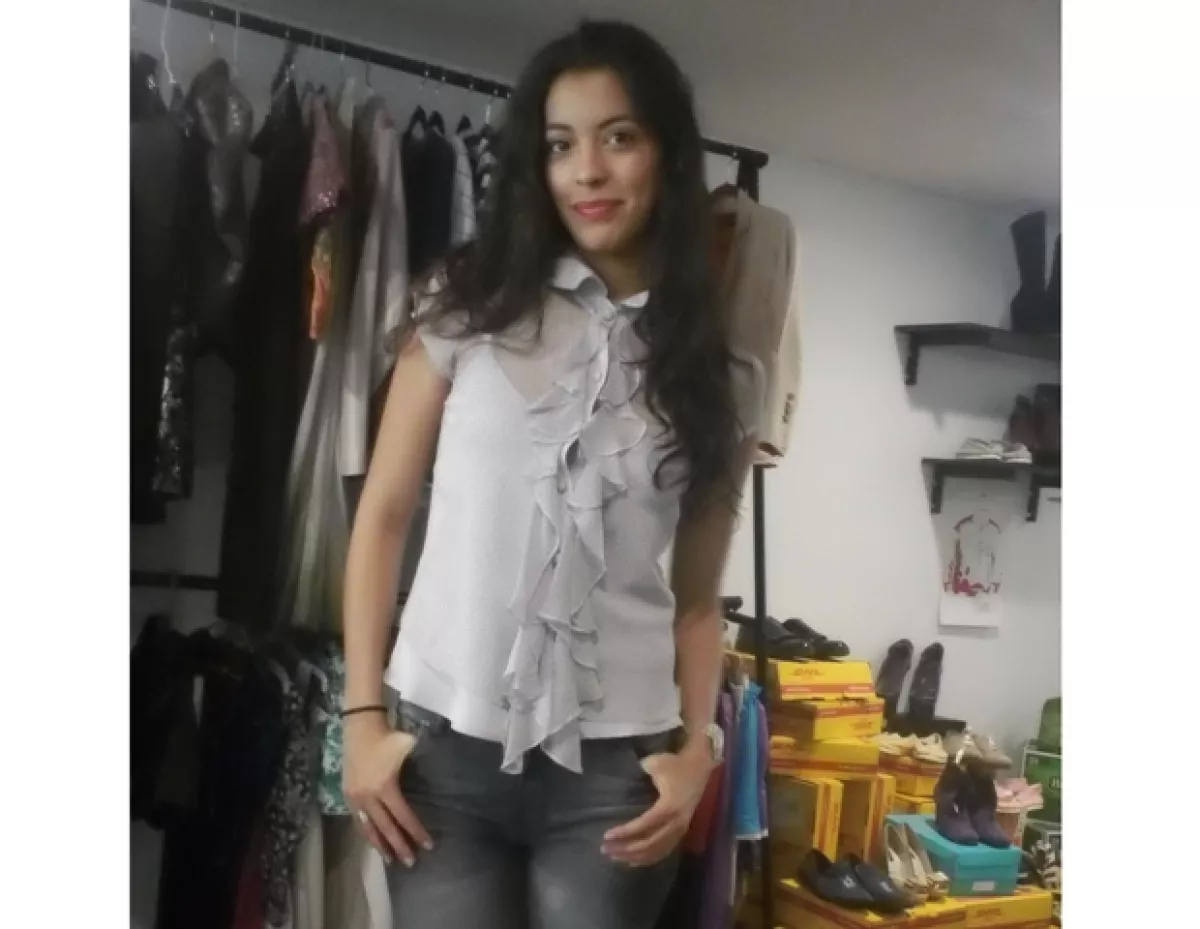 La actriz mexicana lució muy bella con los diseños que se probó.