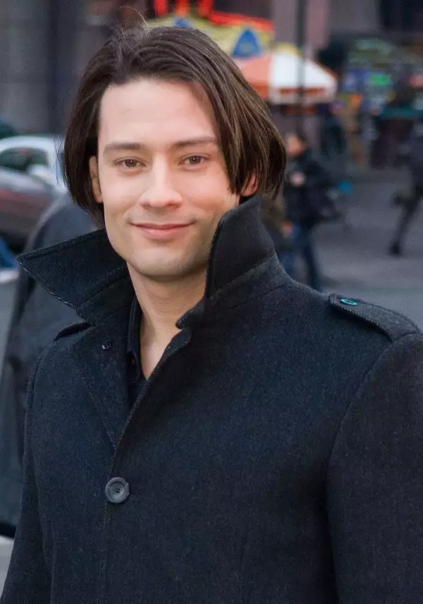 Il Divo Rings The NASDAQ Closing Bell