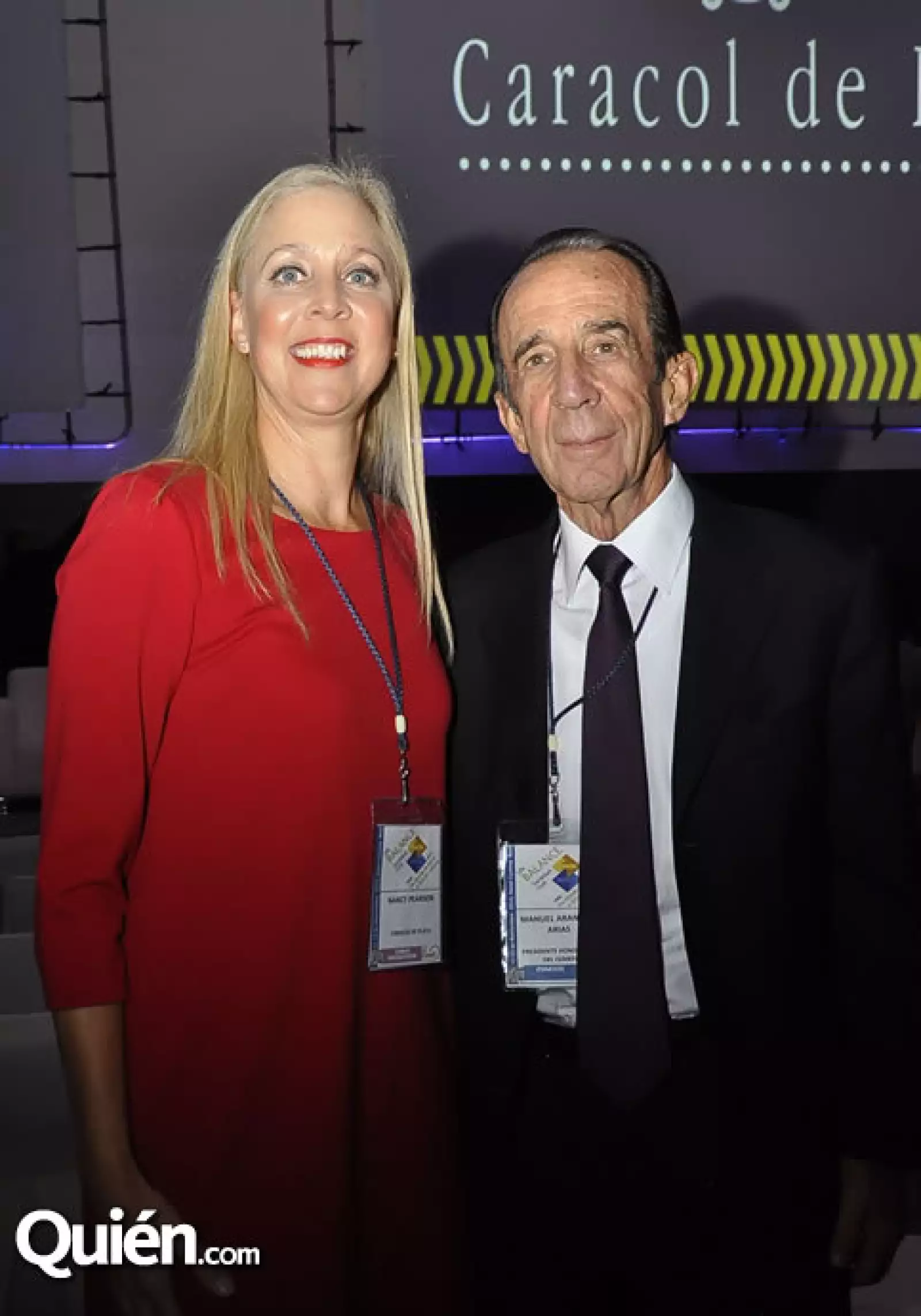 Nancy Pearson y Manuel Arango