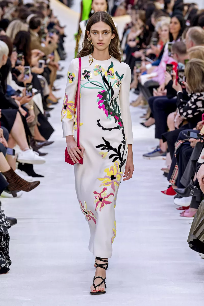 Valentino S20 078.jpg