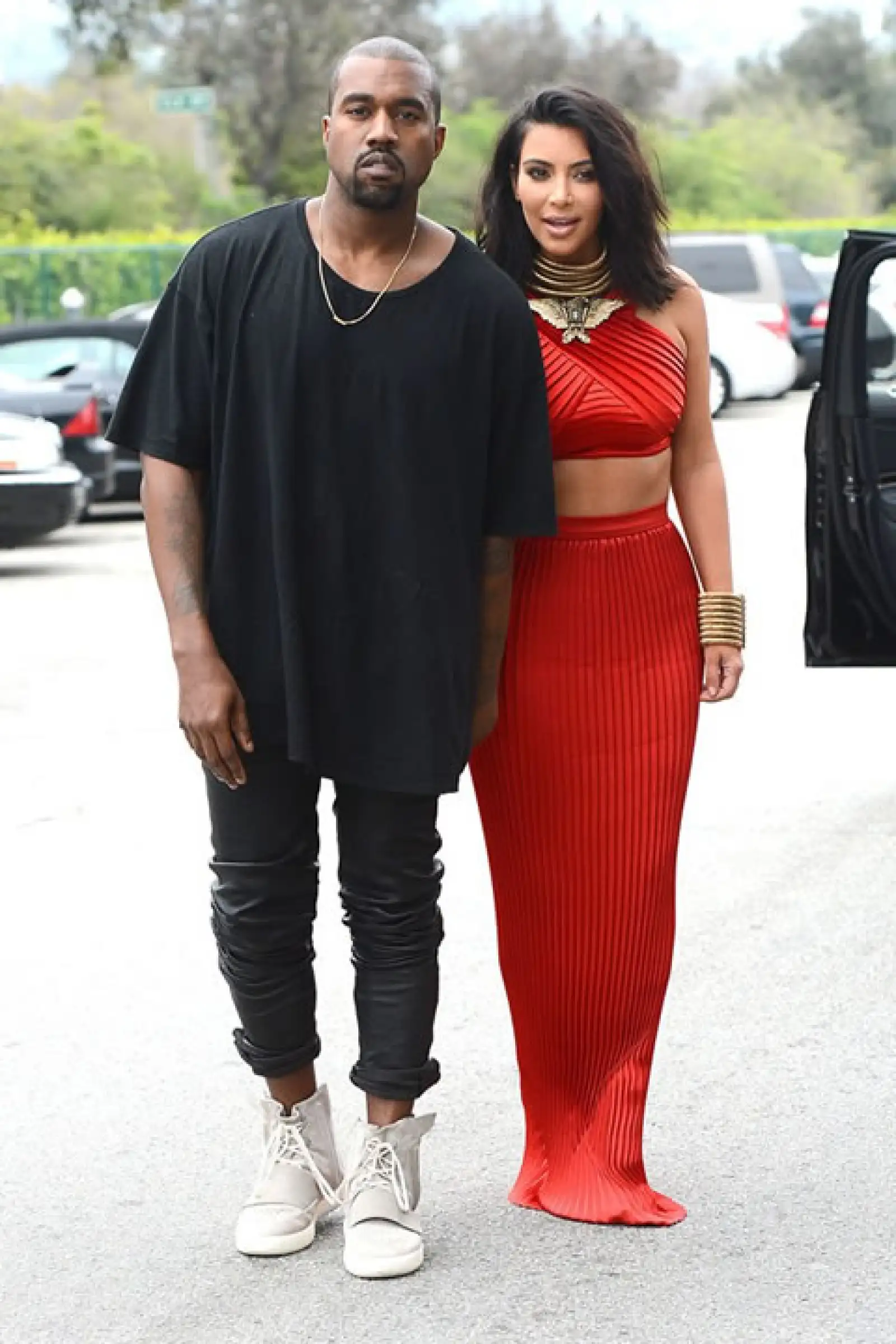 Nos encanta que Kanye y Kim sean arriesgados en su estilo, pero en esta ocasión se fueron al extremo.
