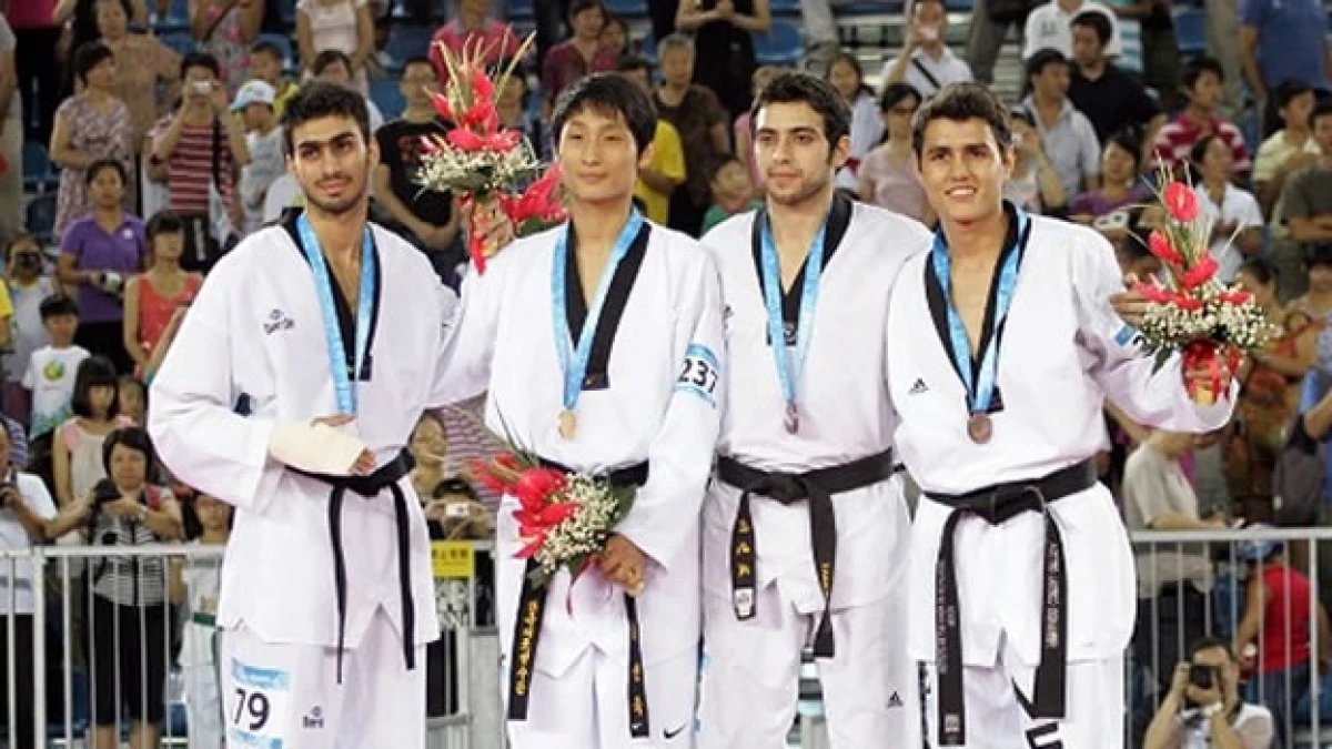 El taekwondoin mexicano Fernando Corral gana bronce