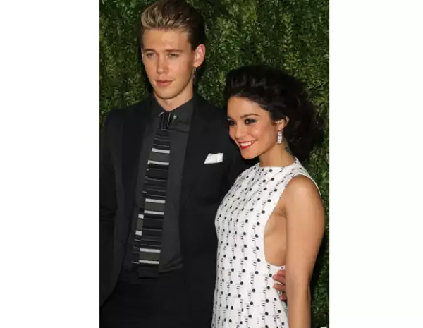 Austin acompañó a Vanessa a esta gala.