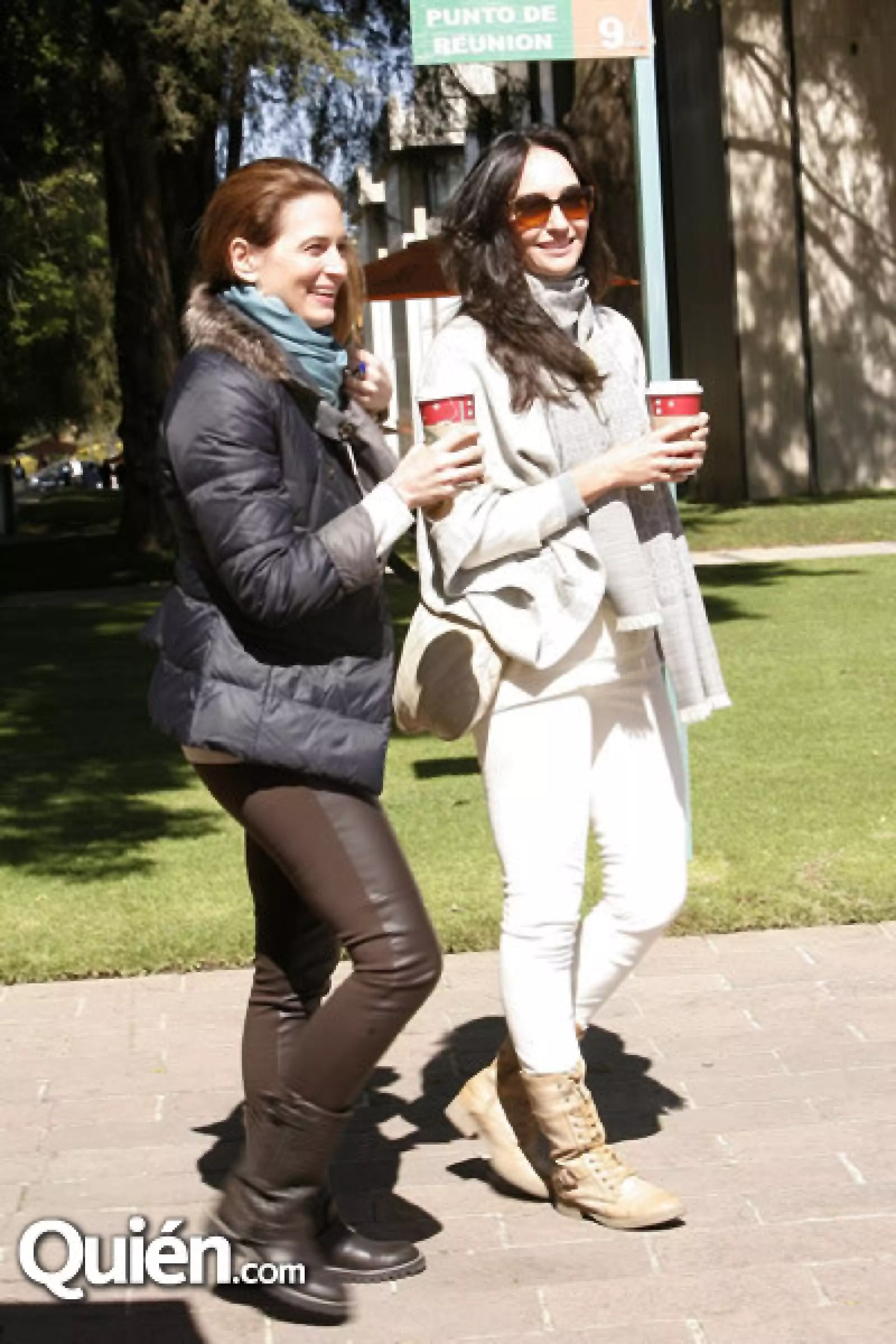 Jimena Serrano,Mónica Aziz