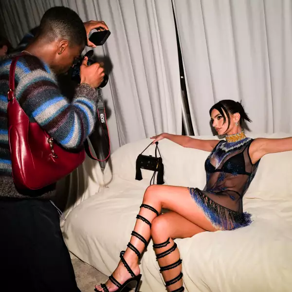 APRESMET 2: PRESENTED BY CARLOS NAZARIO, EMILY RATAJKOWSKI, FRANCESCO RISSO, PALOMA ELSESSER, RAUL LOPEZ, RENELL MEDRANO AND WSA