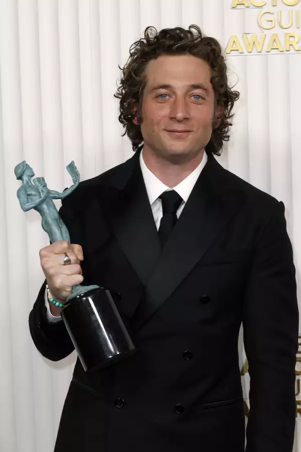 Jeremy Allen White