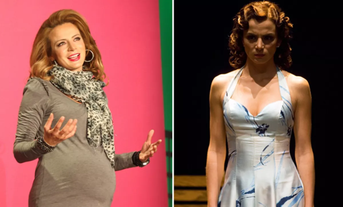 En teatro también ha probado diversos looks con muchísimo estilo.