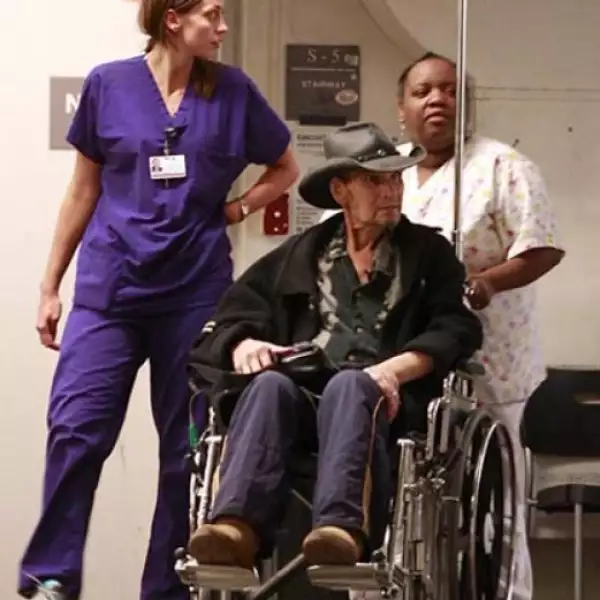 El pasado mes el actor salió del hospital en Los Ángeles, donde fue atendido de su enfermedad.