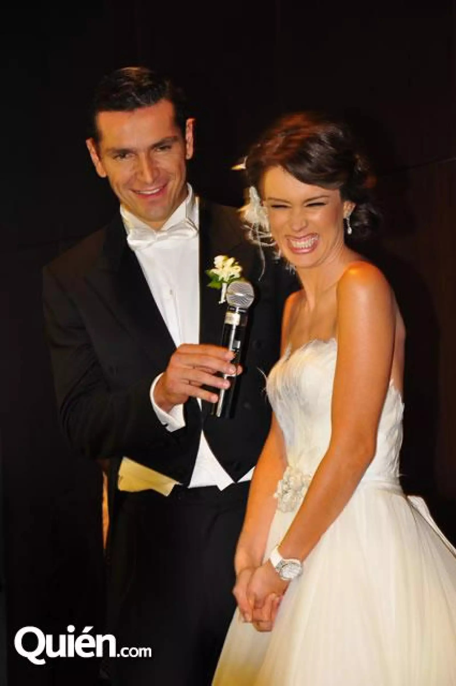 Martín Fuentes y Jacky Bracamontes en la rueda de prensa