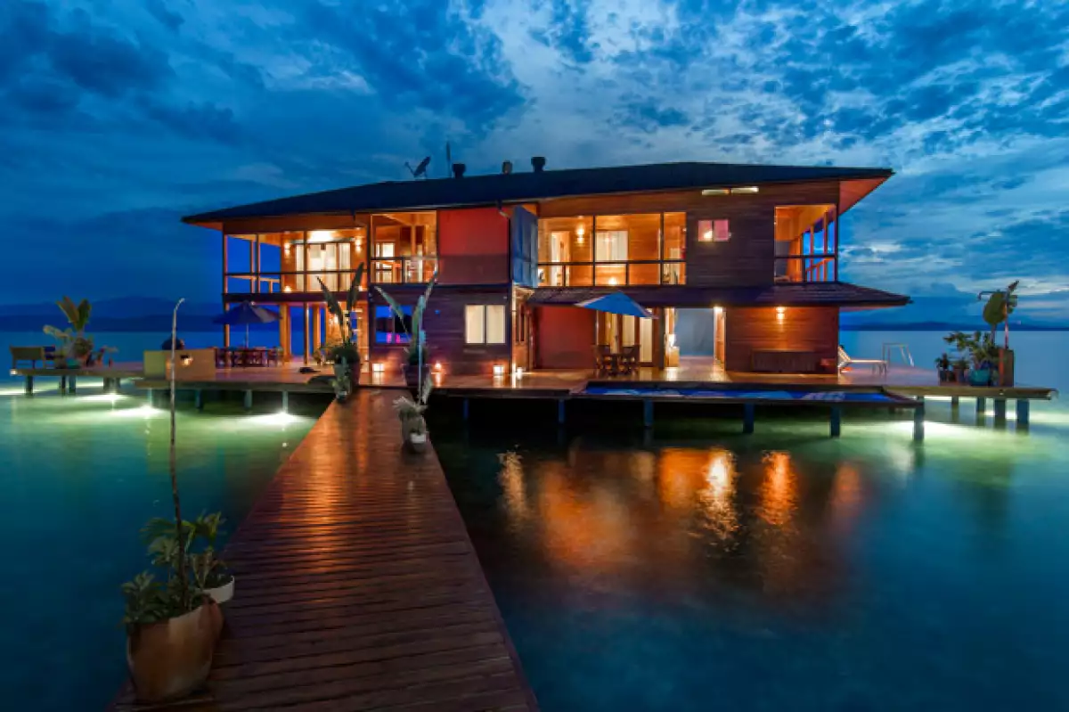 Si estas buscando el paraíso, conoce esta villa privada ubicada en la isla Bocas del Toro, Panamá.