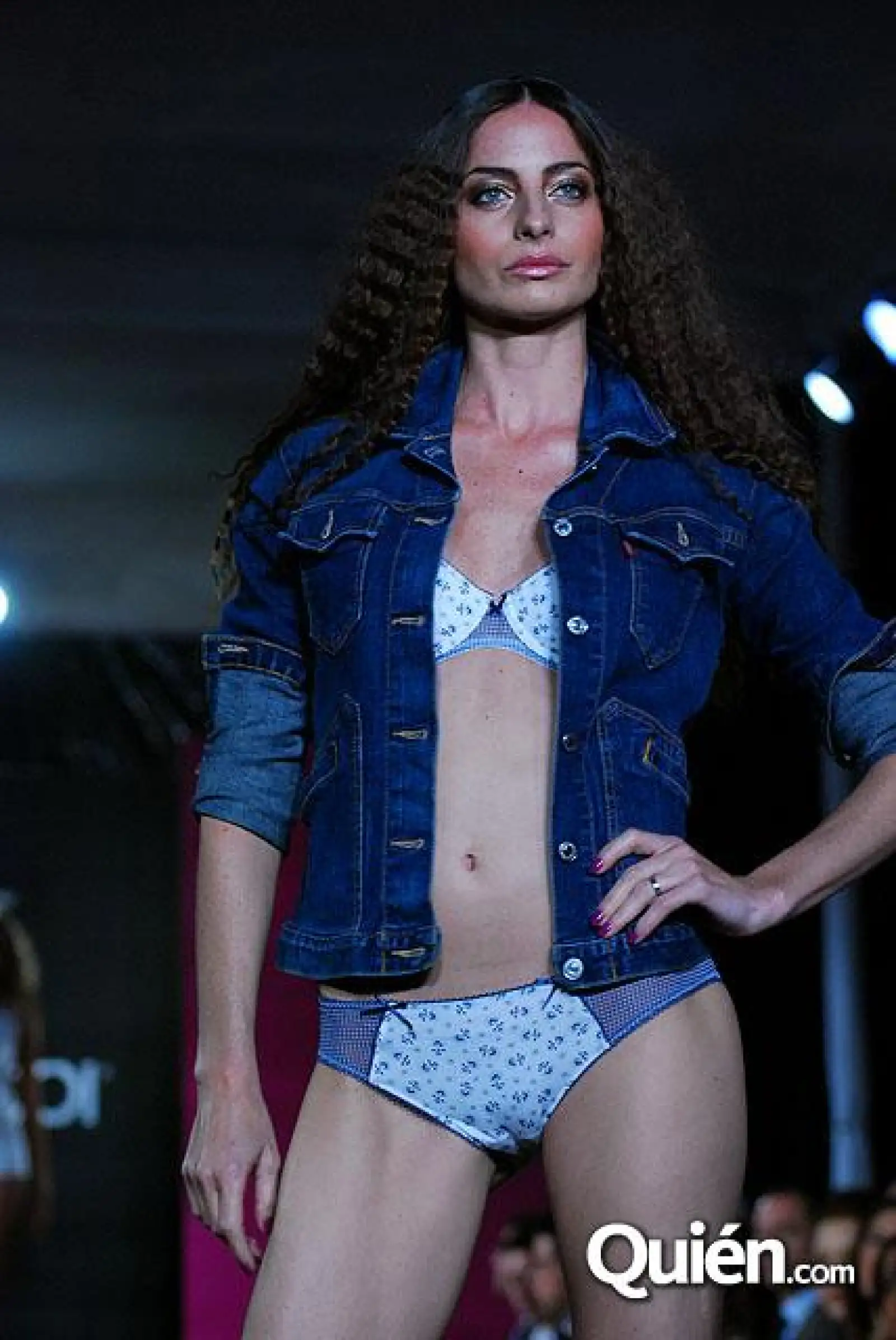 PASARELA LENCERIA LIVERPOOL