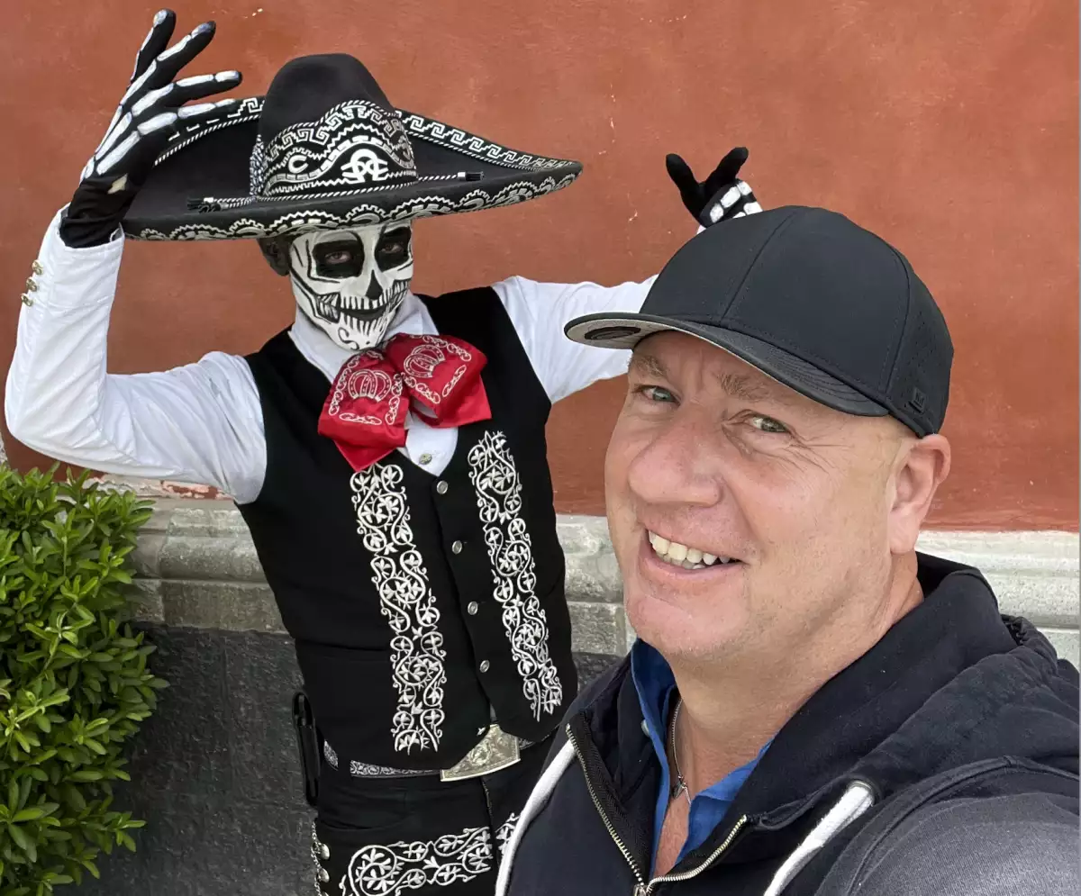 Charles Webb en México