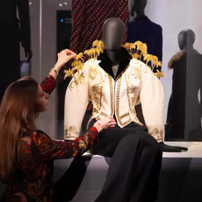 Elsa Schiaparelli, la mujer que transformó la moda en arte