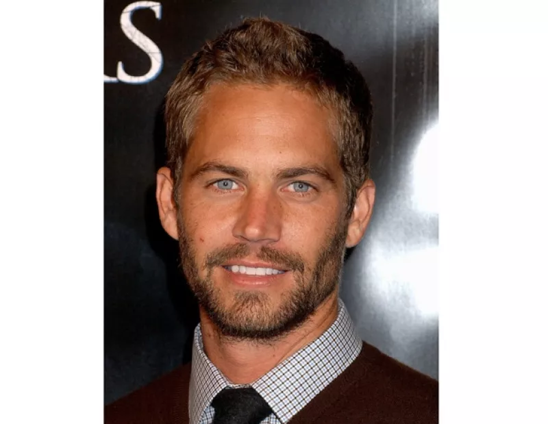 En una grabación publicada por TMZ bomberos que acudieron al lugar del accidente, alertaron a los policías que se trataba de un asunto de interés social, por lo que se tenía que manejar con cuidado.